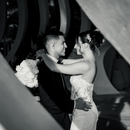 5 Secrets for a Beach Wedding Photographer Cancun Look